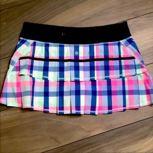 Lululemon skirt. Pet and smoke may would make a bigger